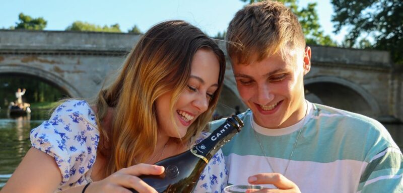 Cambridge: Private Chauffeured Punting Tour - The Views and Landmarks You’ll See