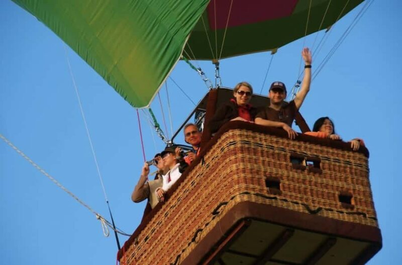 Camden Valley: Sunrise Hot Air Balloon Flight With Breakfast - Key Points