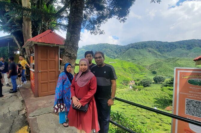 Cameron Highlands Nature & Batu caves Culture Tour - Key Points