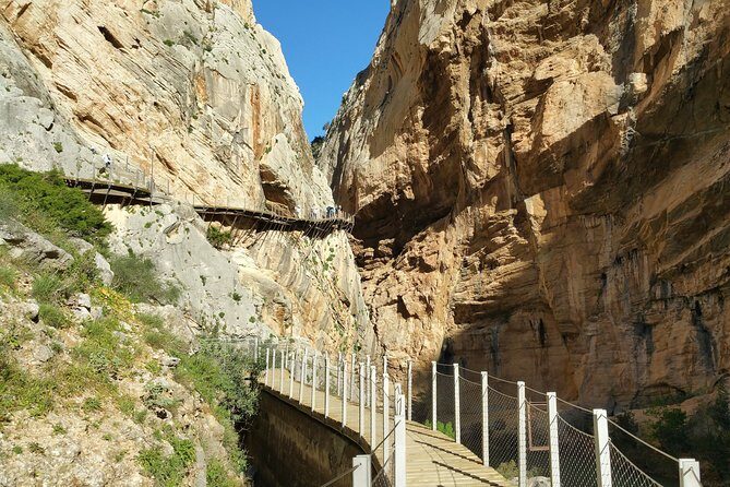 Caminito del Rey Small Group Tour from Malaga with Picnic - Who Should Consider This Tour?