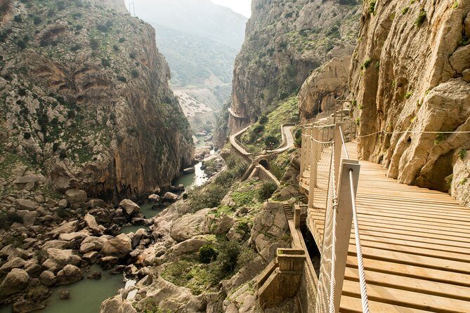 Caminito del Rey Small Group Tour from Malaga with Picnic - FAQ
