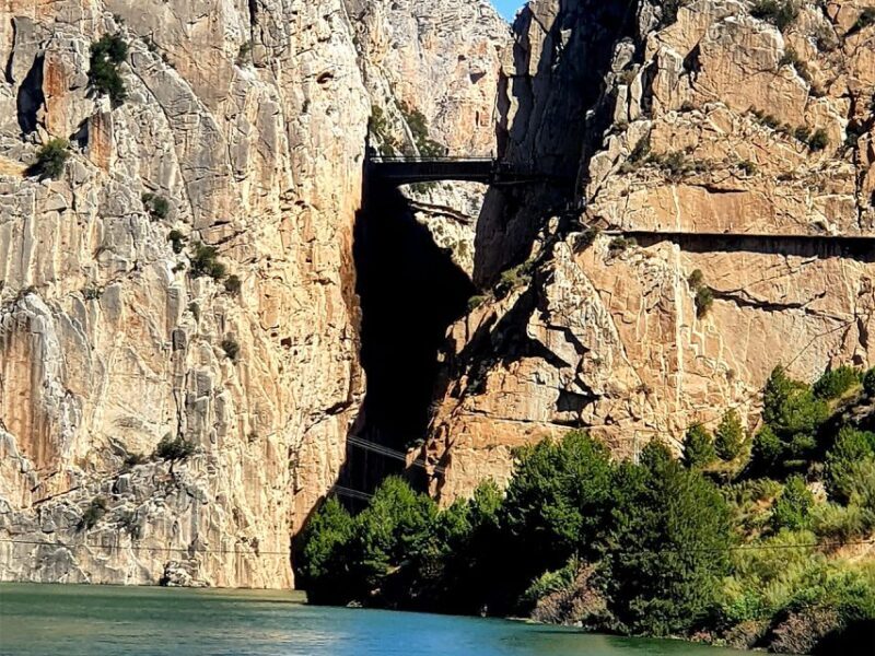 Caminito del Rey & White Village Tour with Tapas from Málaga - Things to Keep in Mind