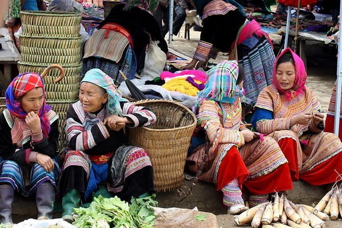 Can Cau and Bac Ha Markets on wheels 3 days - Key Points