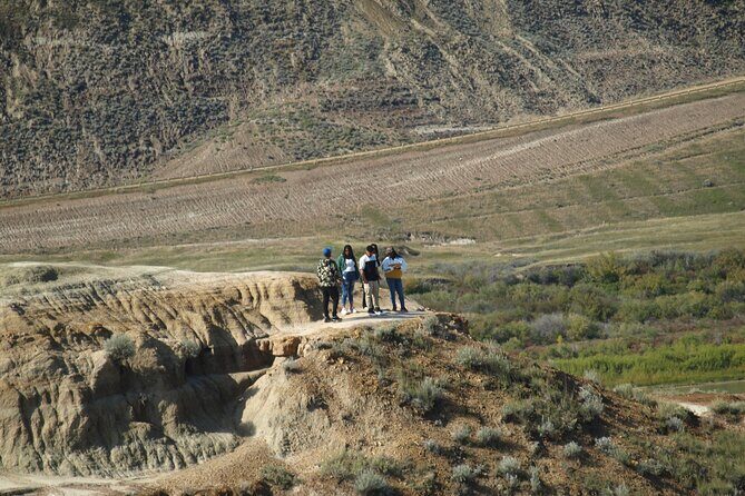 Canadian Badlands | Drumheller | Travel Back In Time in Jeep - Crossing the 11 Bridges to Wayne