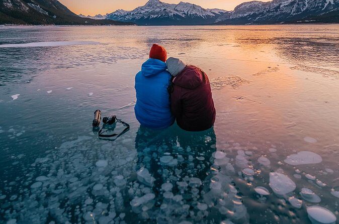 Canadian Rockies Abraham Lake Ice Bubbles Helicopter Tour - FAQ