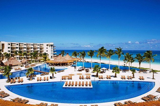 Cancun Airport and Dreams Riviera Cancun Resort Private Shuttle - Who Should Consider This?