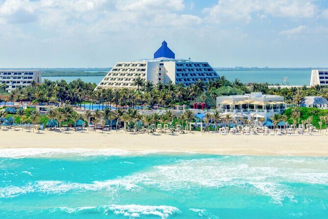 Cancun Airport and The Pyramid at Grand Oasis Private Shuttle - An In-Depth Look at the Shuttle Service