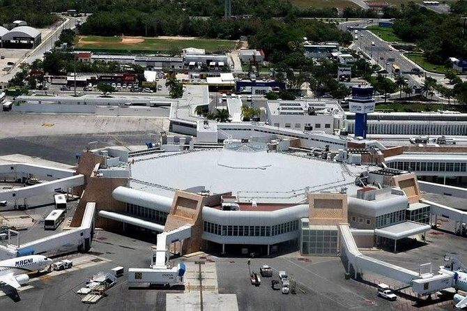 Cancun Airport Private Shuttle with WIFI - Who Should Consider This Shuttle?