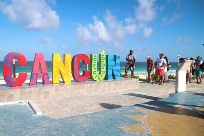 Cancun: Bus Tour - City Adventure around the Best Stops - Key Points