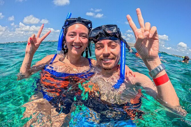 Cancún Catamaran to Isla Mujeres + Snorkel, Open Bar & Lunch - Exploring Isla Mujeres