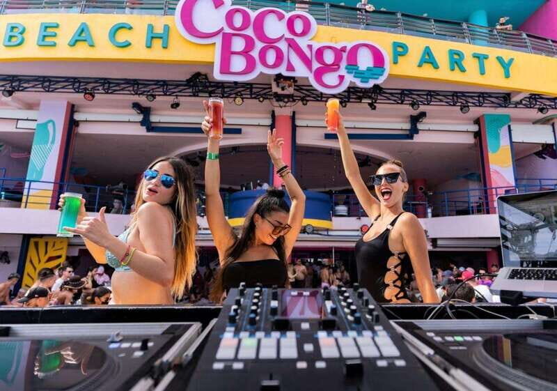 Cancún: Coco Bongo Beach Party Experience - What Makes the Coco Bongo Beach Party Stand Out