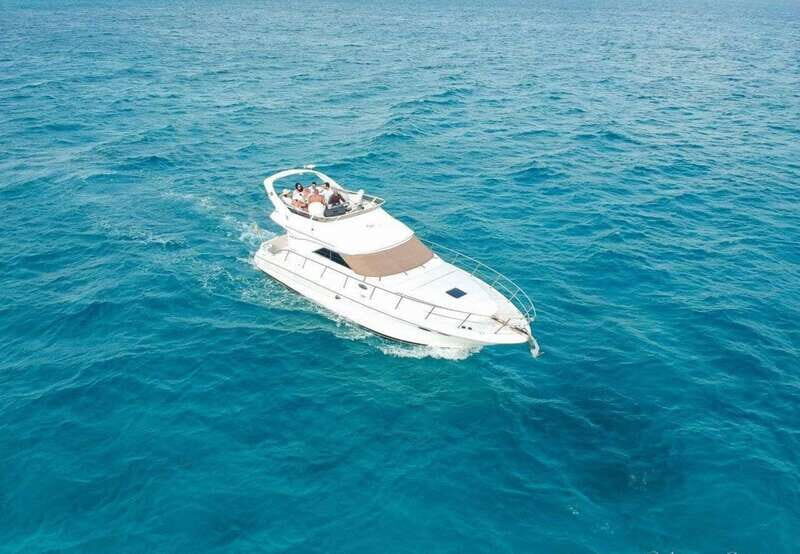 Cancun: Exclusive Sea Ray Express Bridge for 14 people - What Makes This Tour Stand Out