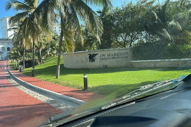 Cancun Int.Airport to JW Marriott 1-3 passengers ROUNDTRIP - A Closer Look at the Experience