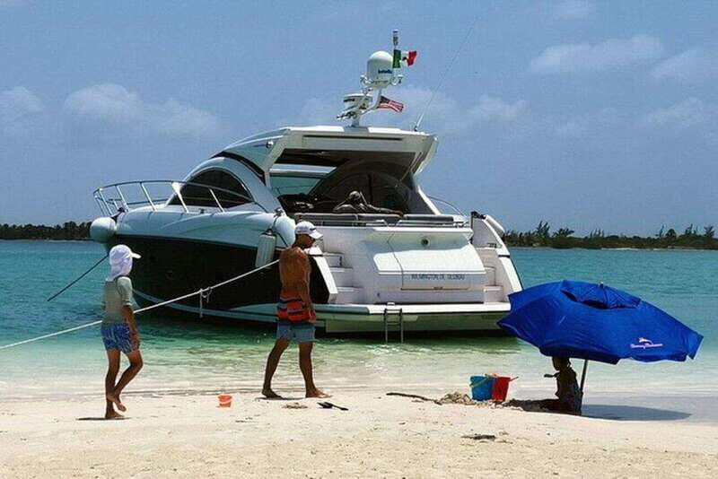 Cancun: Luxury Sunseeker 50 Yacht Charter to Isla Mujeres - Key Points