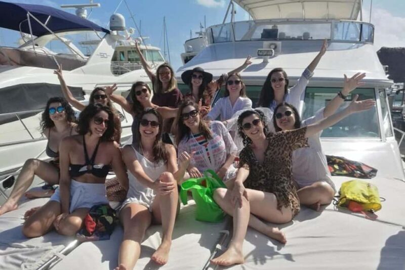 Cancun: Luxury Yacht Tour to Isla Mujeres Chef #GMBSR55FUN - An Overview of the Experience