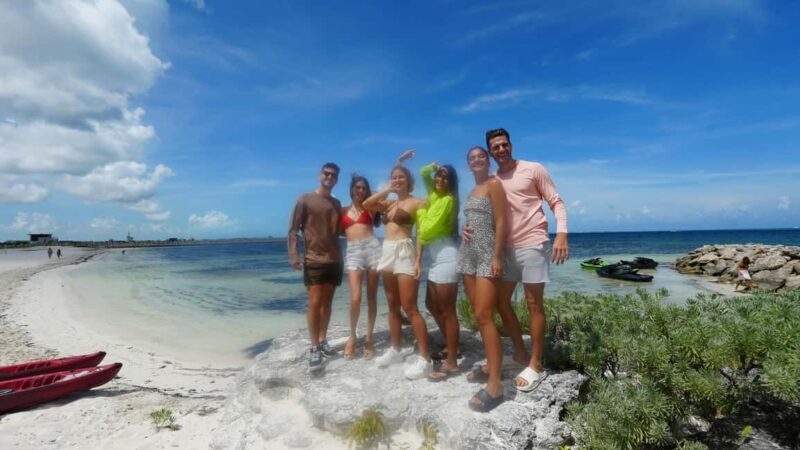 Cancun: Mopeds Adventure! 90 min Guided Tour in Hotel Zone - An In-Depth Look at the Cancun Mopeds Adventure