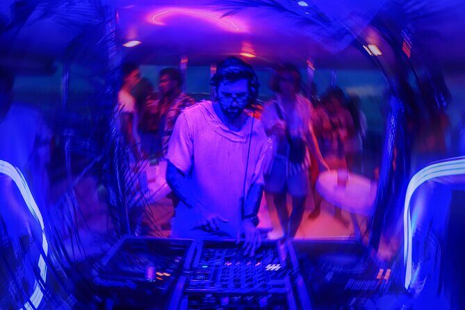 Cancun Night Party Boat - An Overview of the Cancun Night Party Boat Experience