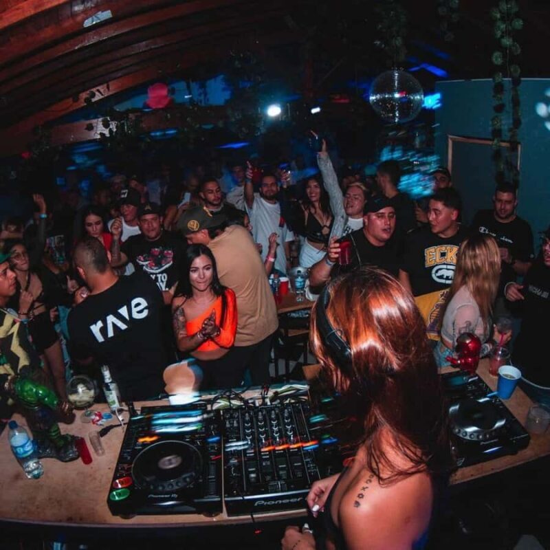 Cancún: One night in Exclusive Rooftops and Clubs of México - A Detailed Look at the Cancun Night Tour Experience