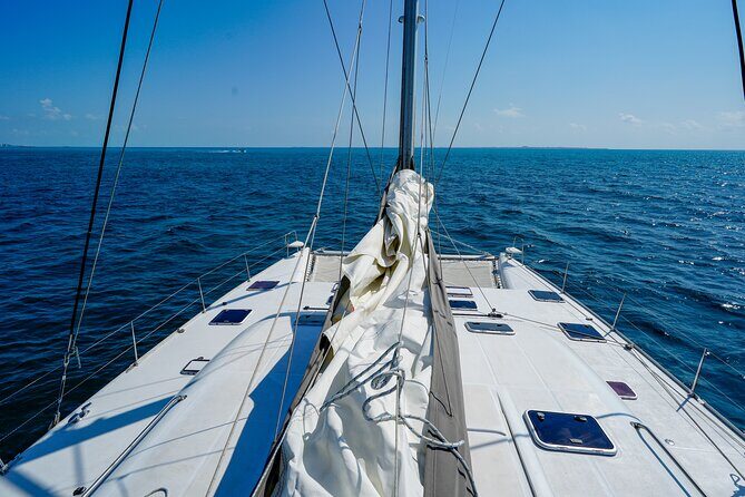 Cancun Private Catamaran Cruise Open Bar & Snorkeling Experience - Detailed Breakdown of the Experience