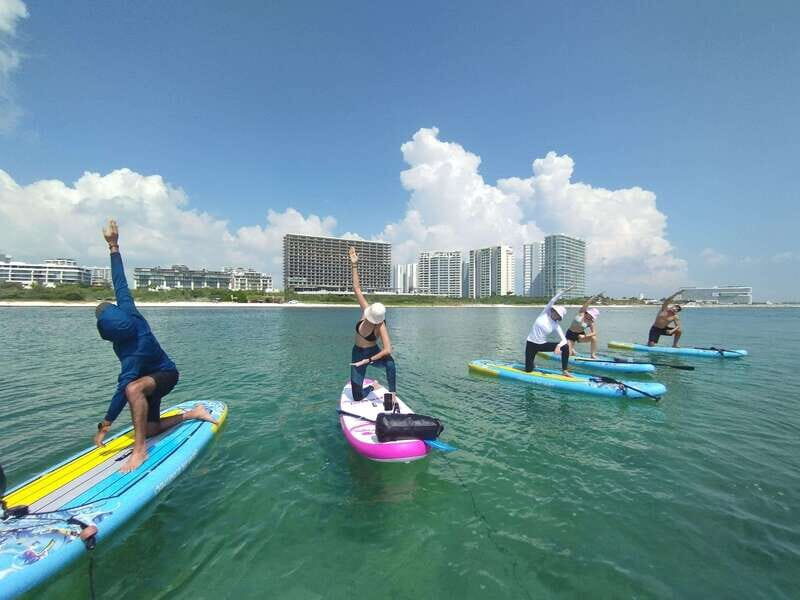 Cancún: Sup Yoga and Meditation over the Caribbean Sea - The Equipment and Facilities