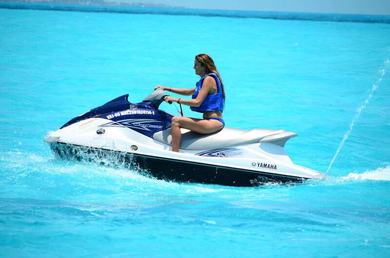 Cancun: Waverunner in Nichupte Lagoon - Key Points