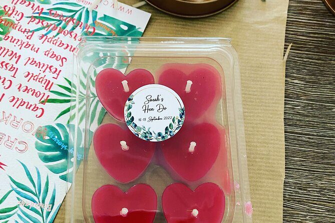 Candle Making Workshop and Bubbly in UK - An In-Depth Look at the Candle Making Workshop Experience