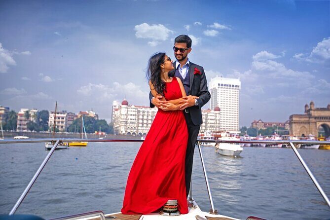 Candlelight Dining Experience for Two On a Yacht in Mumbai - Key Points
