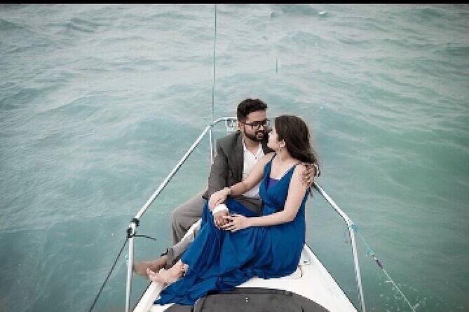 Candlelight Dining Experience for Two On a Yacht in Mumbai - FAQ