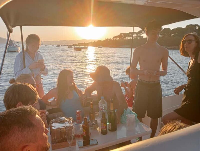 Cannes : Mandelieu Fireworks by private boat - FAQ