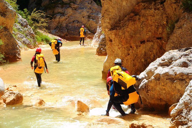 Canyoning for family and kids in Sierra de Guara - The Guides and Their Role in Making the Experience Special