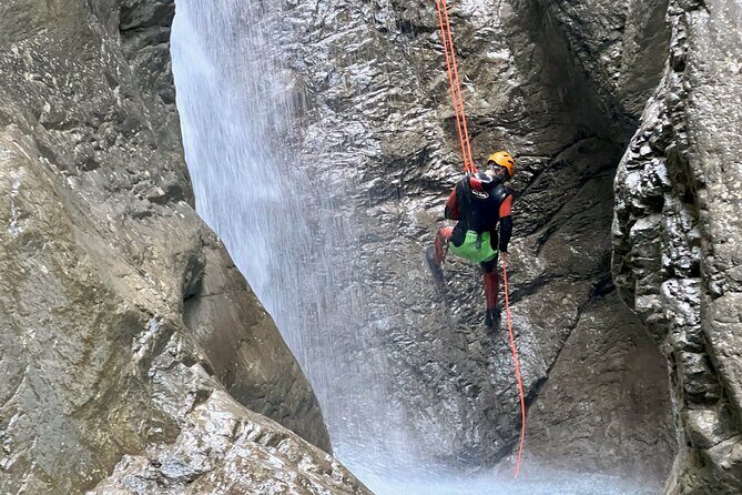 Canyoning half day - Heart Creek Canyon (beginner level) - The Sum Up