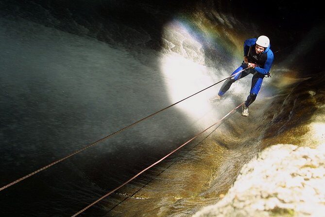 Canyoning in Annecy - La Boîte aux Lettres in Angon - Introduction