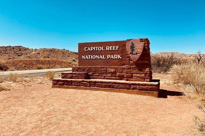 Capitol Reef Full Day Private Tour and Hike - An In-Depth Look at the Capitol Reef Full Day Private Tour and Hike