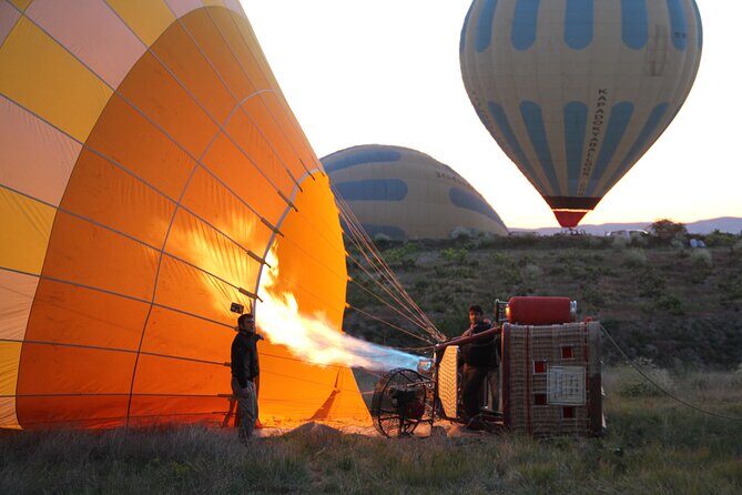 Cappadocia Balloon Ride with Breakfast, Champagne and Transfers - The Experience and the Atmosphere