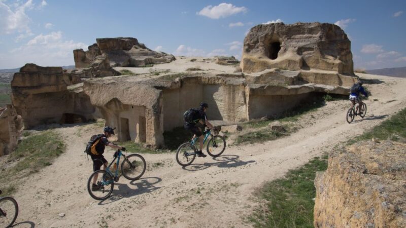 Cappadocia: Biking Tour with local lunch& transfer&guide - Who Should Consider This Tour?