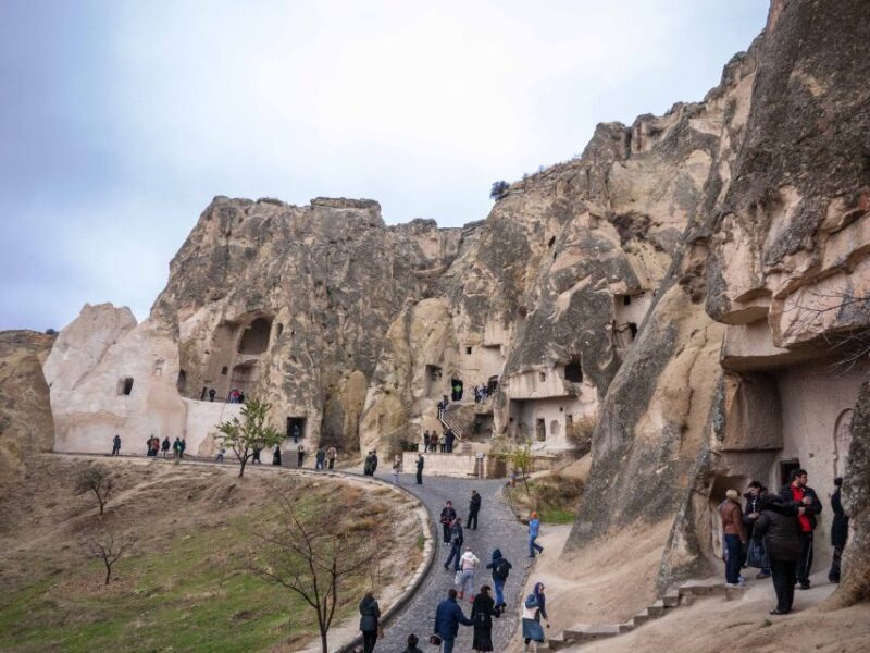 Cappadocia: Classic Red Tour - The Pickup and Early Morning Start