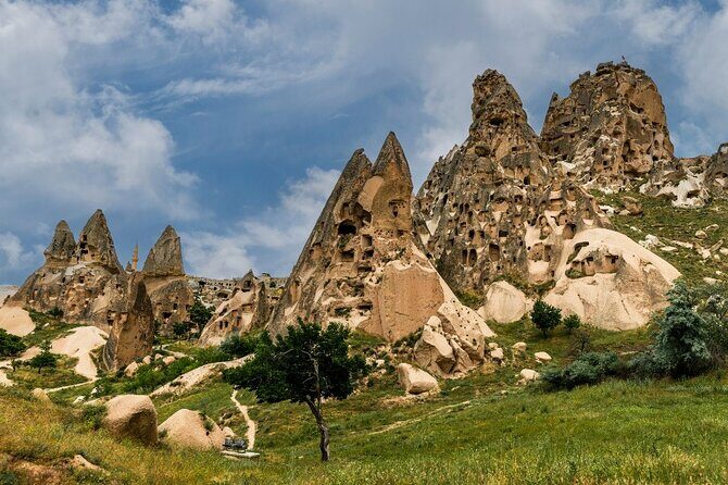 Cappadocia Guided Red Tour with Lunch & Entrance Fees - What the Reviews Say