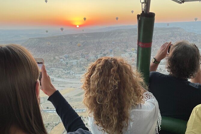 Cappadocia Hot Air Balloon Flight / Discovery Balloons - The Experience at a Glance