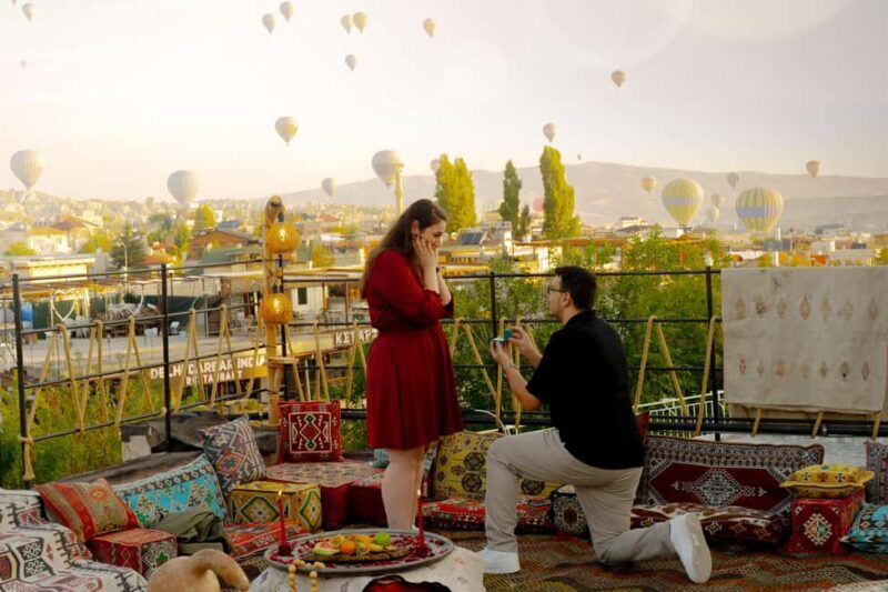 Cappadocia: Rooftop Photoshot with Hot Air Ballons - Key Points