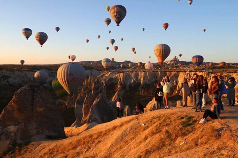 Cappadocia: Sunrise Hot Air Balloon Watching Tour - Key Points