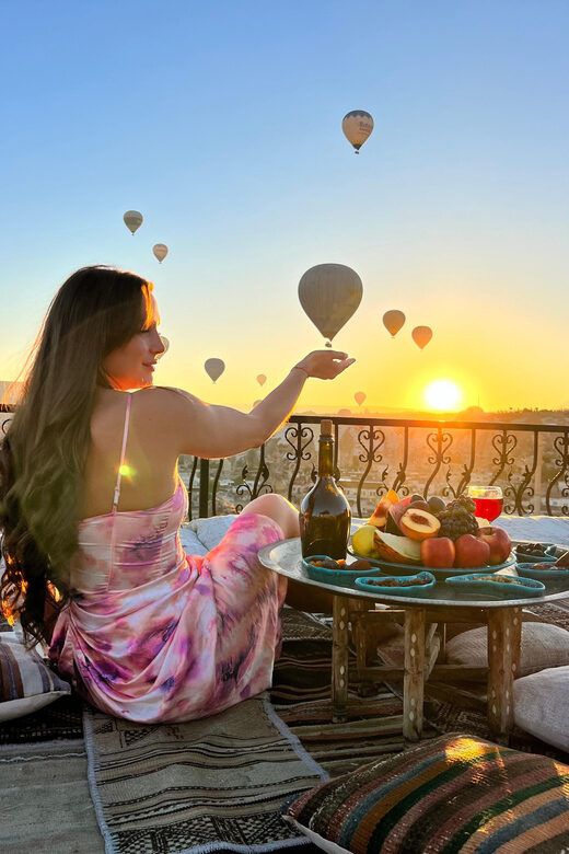 Cappadocia: Terrace Photo Spot With Balloon Flight View - Key Points