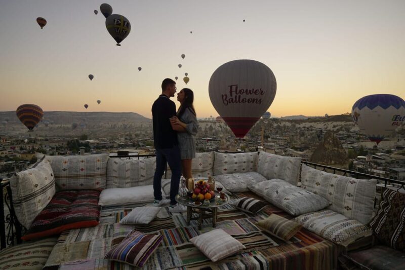 Cappadocia: Terrace Photo Spot With Balloon Flight View - Itinerary Breakdown