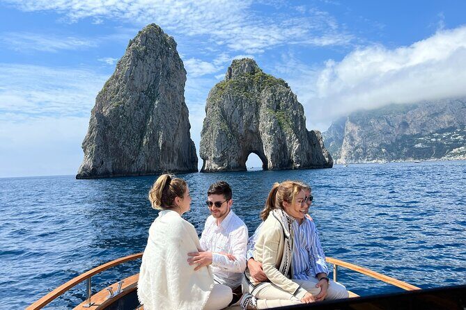 Capri All Inclusive Private Boat Tour - A Deep Dive into the Capri All Inclusive Private Boat Tour