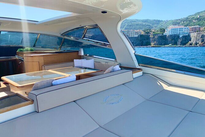 Capri & Amalfi Coast Luxury Tour on MAGNUM 53 Sport - Passing Li Galli Island and Coastal Villages