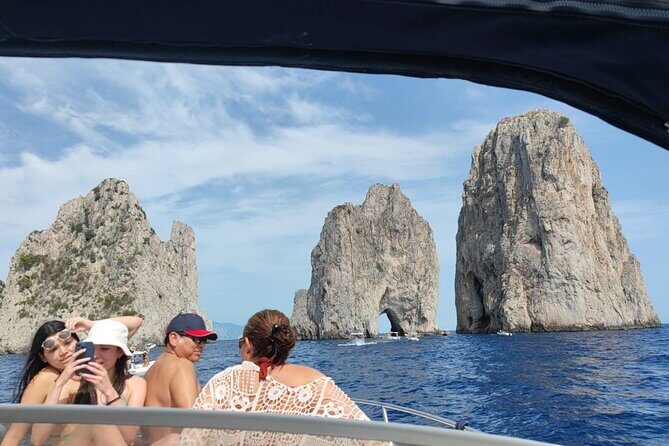 Capri Boat Tour and City Visit from Sorrento or Positano - FAQ