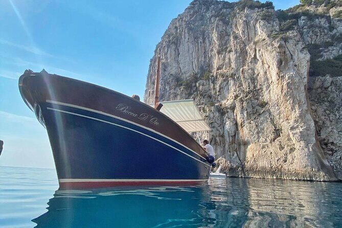 Capri Boat Tour in 4 hours - Key Points