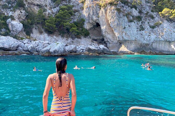 Capri Boat Tour with Optional Blue Grotto Visit from Sorrento - FAQs