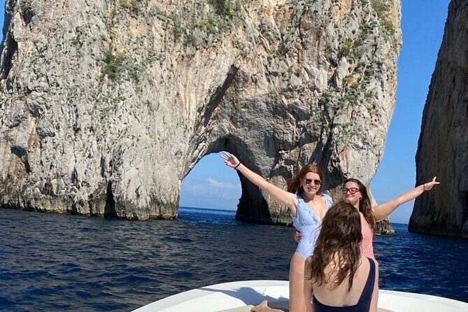 Capri Complete Package-Small Group Boat Tour and Transports - In-Depth Review of the Capri Complete Package