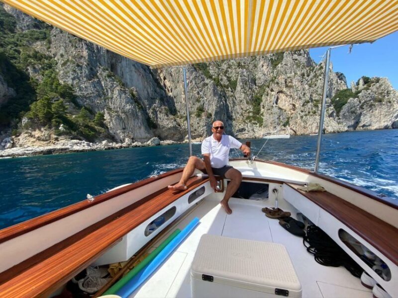 Capri: Island and Grottos Boat Cruise with Snacks and Drinks - Key Points