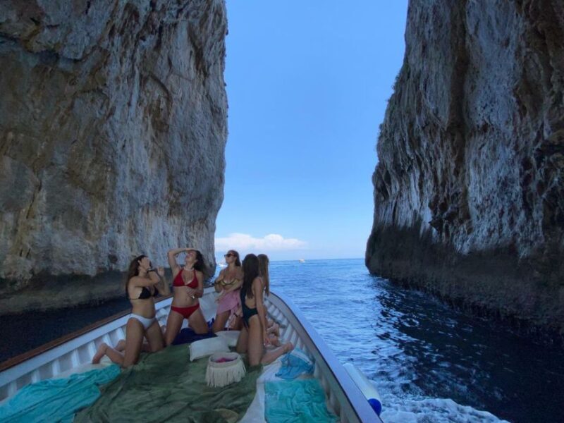Capri: Island and Grottos Boat Cruise with Snacks and Drinks - A Deep Dive into the Experience
